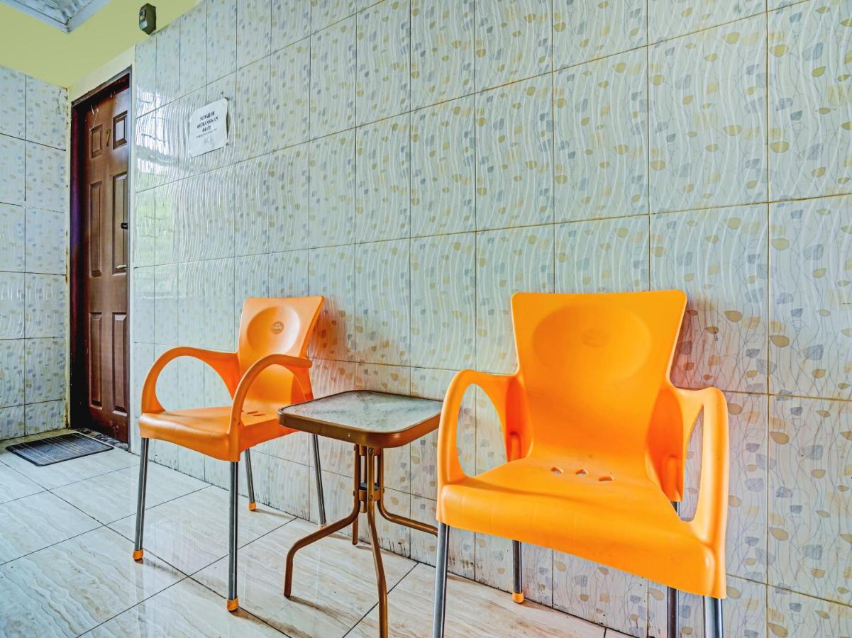 Oyo 90238 Hotel Nusantara Cirebon Εξωτερικό φωτογραφία