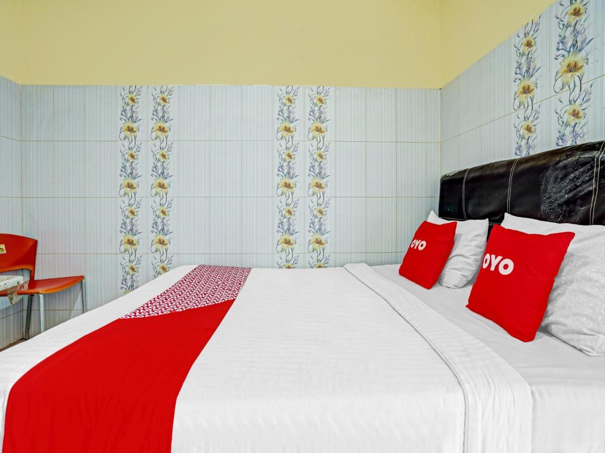 Oyo 90238 Hotel Nusantara Cirebon Εξωτερικό φωτογραφία