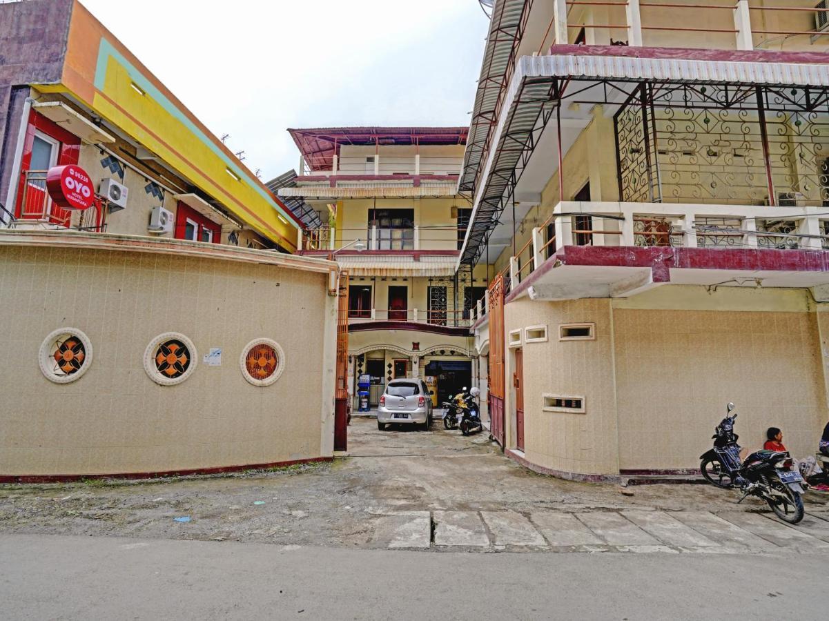 Oyo 90238 Hotel Nusantara Cirebon Εξωτερικό φωτογραφία