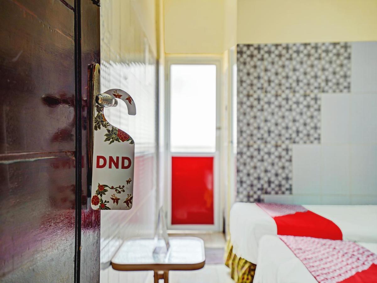 Oyo 90238 Hotel Nusantara Cirebon Εξωτερικό φωτογραφία