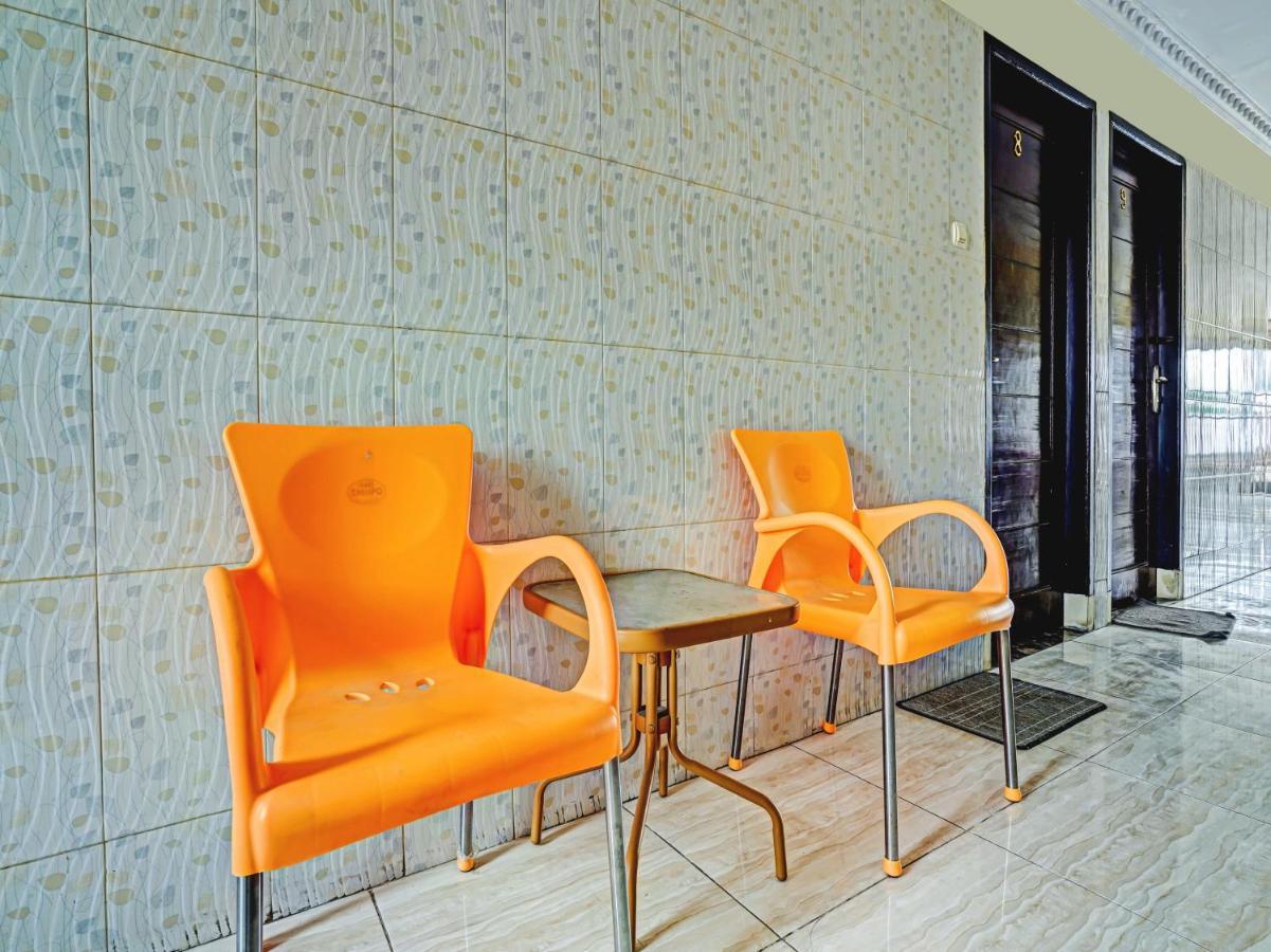 Oyo 90238 Hotel Nusantara Cirebon Εξωτερικό φωτογραφία