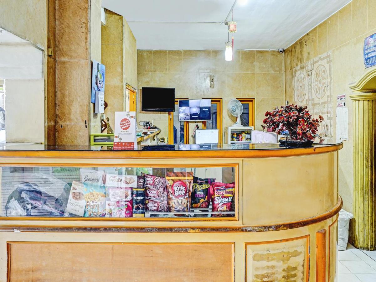 Oyo 90238 Hotel Nusantara Cirebon Εξωτερικό φωτογραφία