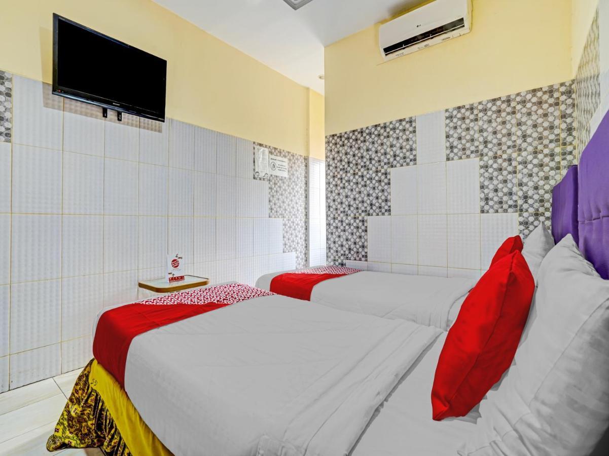 Oyo 90238 Hotel Nusantara Cirebon Εξωτερικό φωτογραφία