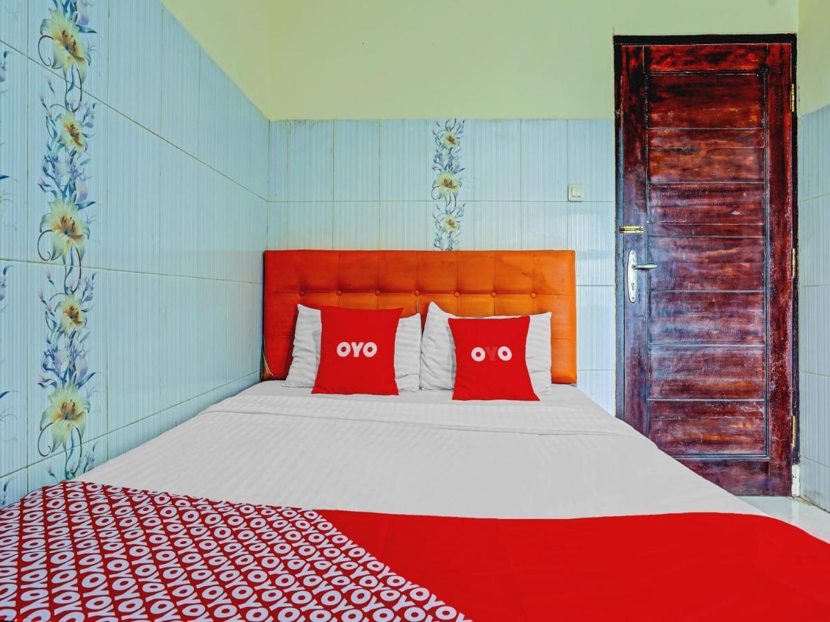 Oyo 90238 Hotel Nusantara Cirebon Εξωτερικό φωτογραφία